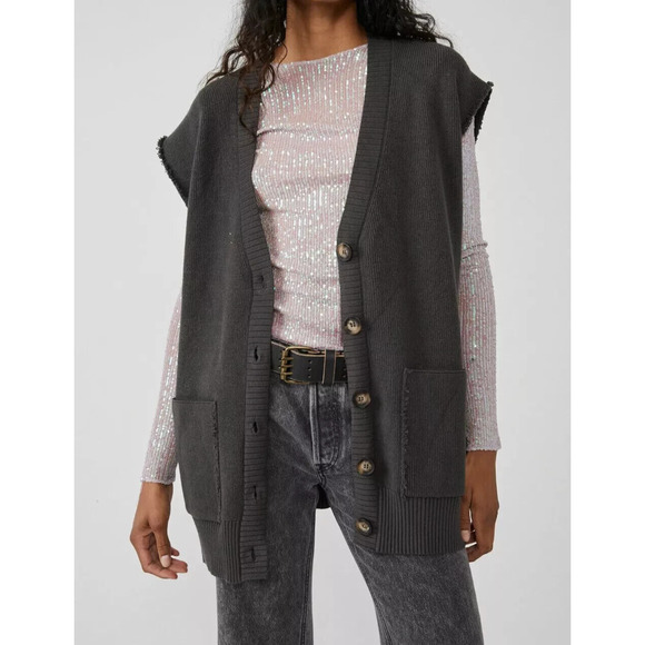 NWT Free People Oakleigh Oversized Boyfriend Sweater Vest Button Charcoal Gray M - Picture 9 of 16